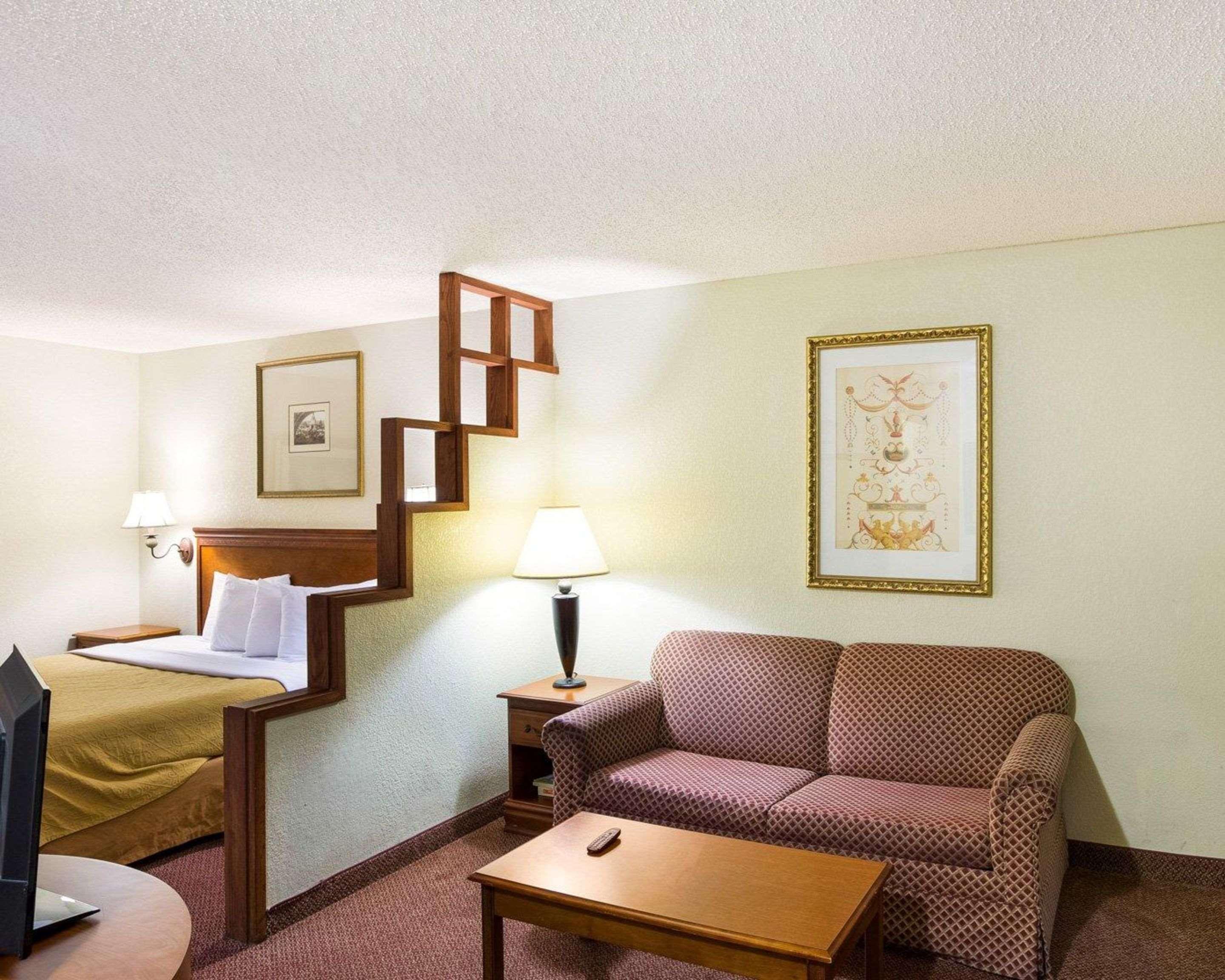Rodeway Inn & Suites South Of Fiesta Park San Antonio Luaran gambar