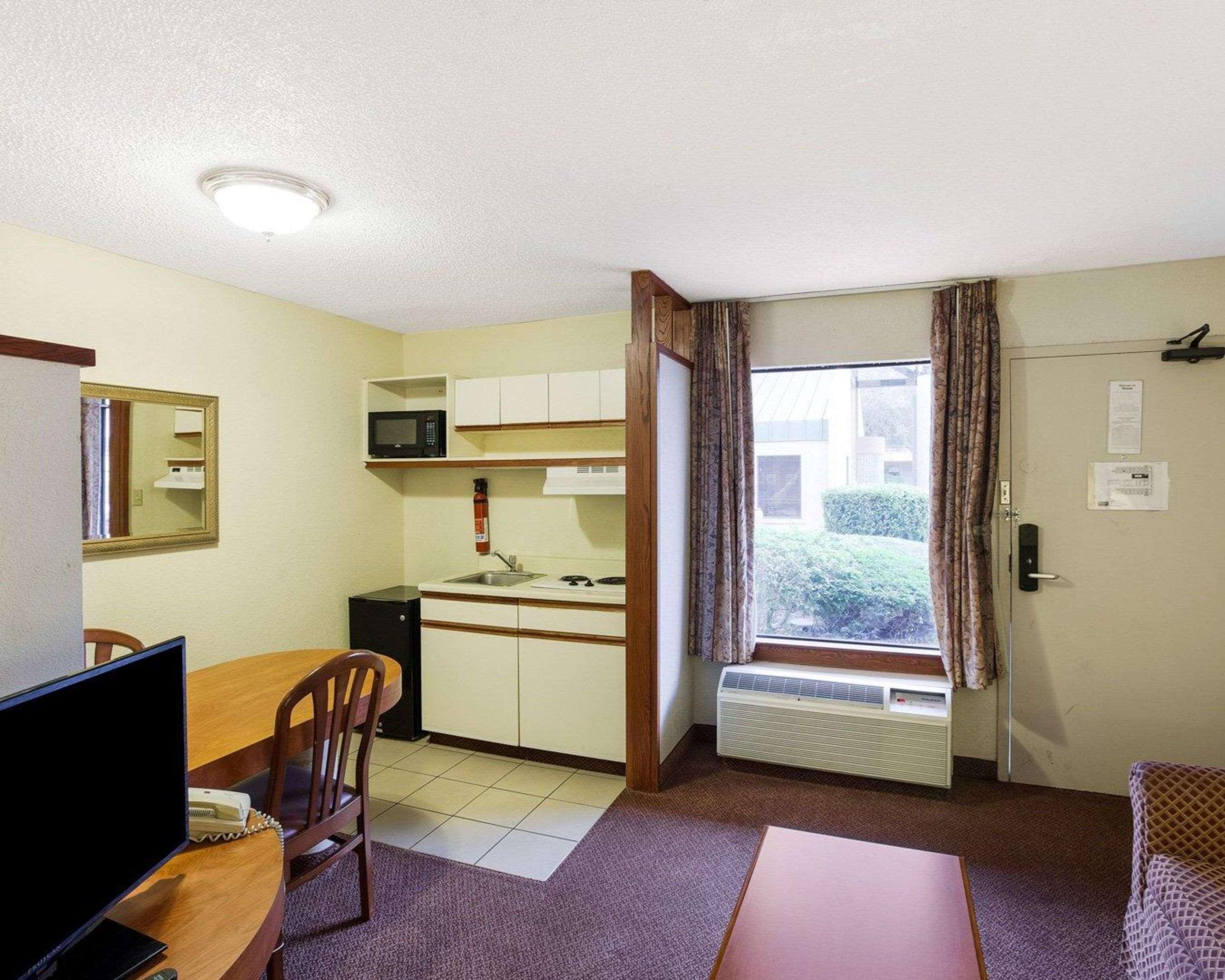 Rodeway Inn & Suites South Of Fiesta Park San Antonio Luaran gambar