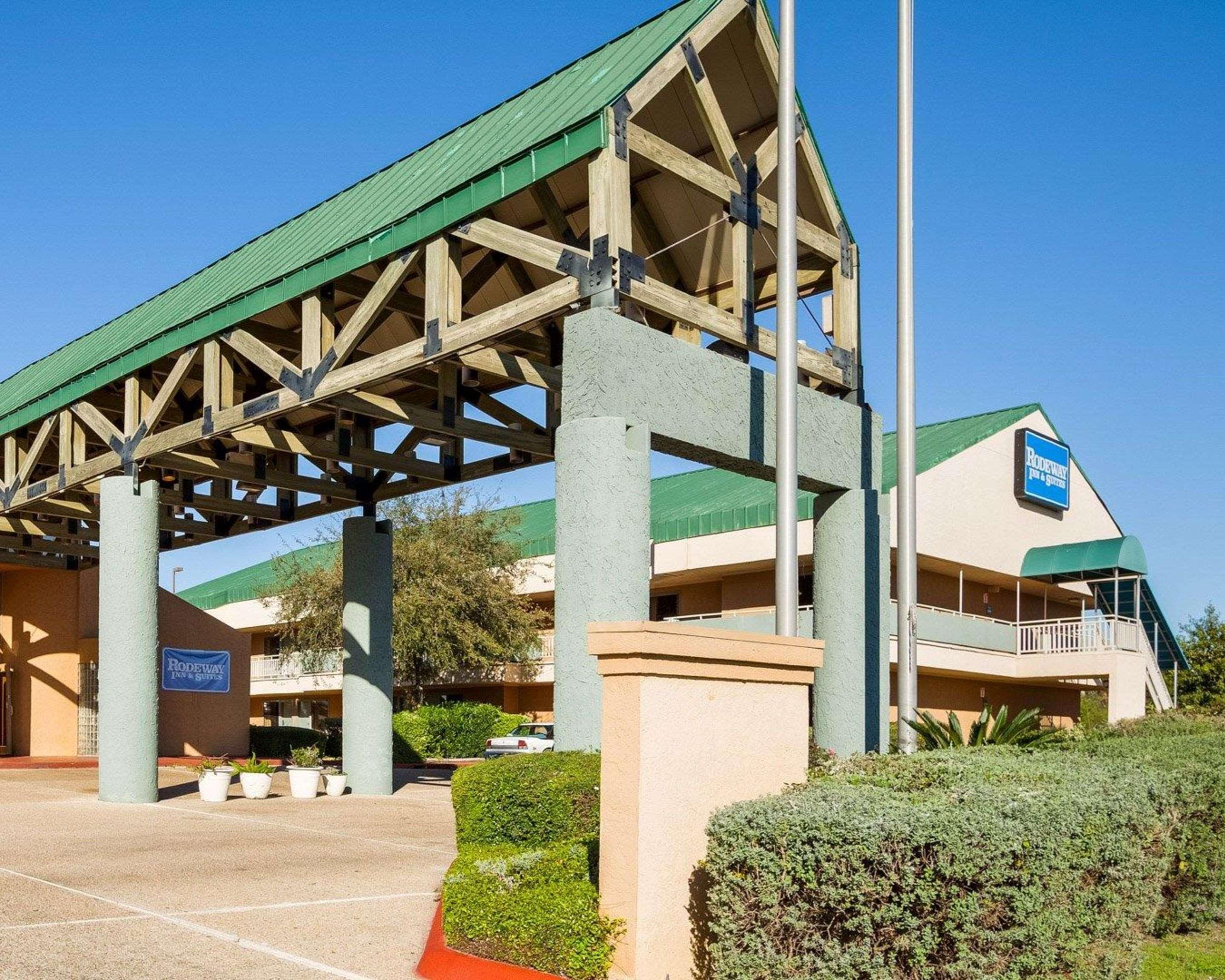 Rodeway Inn & Suites South Of Fiesta Park San Antonio Luaran gambar